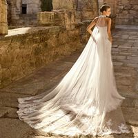 Hay un pueblo que fabrica los vestidos de novia de media España. El mayor enemigo de Fuente Palmera se llama Shein