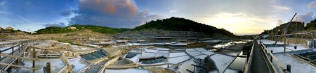 Las salinas de Añana: conocer el Valle Salado a pie, a caballo o con un spa