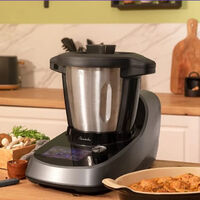 Este robot de cocina Cecotec nunca ha estado tan barato en Amazon: con báscula, hasta 37 funciones y más de 300 euros de descuento