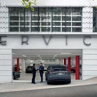 Tesla abre dos nuevos centros de servicio en Madrid y Valencia, ampliando su red en España