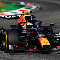 El rendimiento de Sergio Pérez se ha desplomado desde que renovó y Red Bull lo paga en el mundial de constructores