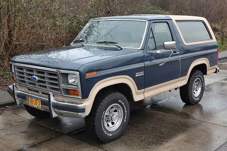 Ford Bronco 1