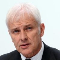 Matthias Müller avisa: Volkswagen cancelará o retrasará las inversiones que no sean vitales