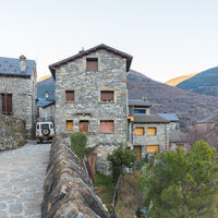 Si no tienes dinero para comprarte una casa, hay varios pueblos de la España rural que tienen algo que ofrecerte