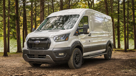Ford Transit Trail 2