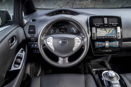 Nissan Leaf 30 kWh interior