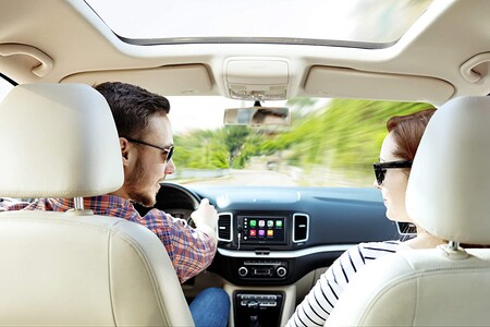 Actualiza tu coche con esta pantalla multimedia Sony rebajada en Amazon: CarPlay, GPS, manos libres, aviso de radares y mucho más