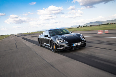 Porsche Taycan: De 0 a 200 km/h en menos de 10 segundos