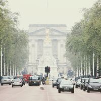 Reino Unido apuesta por los coches eléctricos... reduciendo ayudas y eliminando incentivos para híbridos