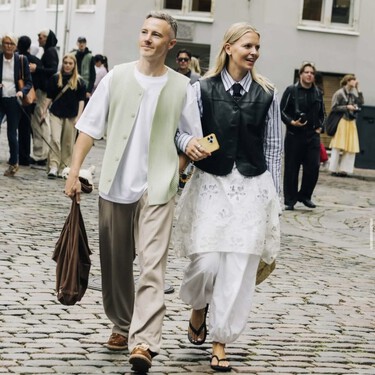 Así es cómo se lleva el vestido con pantalón: nuestra selección de favoritos en tiendas para sumarte a la tendencia estrella del otoño