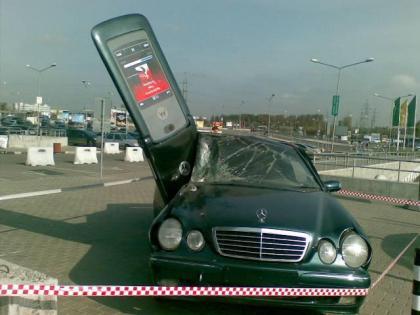 Mercedes Clase E contra Motorola