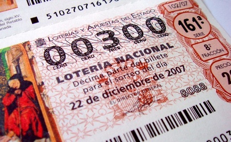 Especial ahorro navidad: ¿qué hacer si nos toca la lotería?
