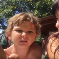 "Los colores son colores, y el rosa puede ser de nenes o de nenas", la genial lección de un niño sobre el seximo en la ropa