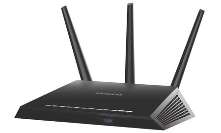 Hoy, una nueva oportunidad de conseguir a buen precio el router Netgear R7000-100PES Nighthawk en Amazon, por 119,99 euros