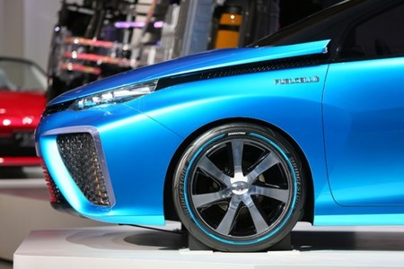 Los japoneses disfrutarán de una ayuda para la compra del Toyota FCV que lo dejaría en 36.500 euros