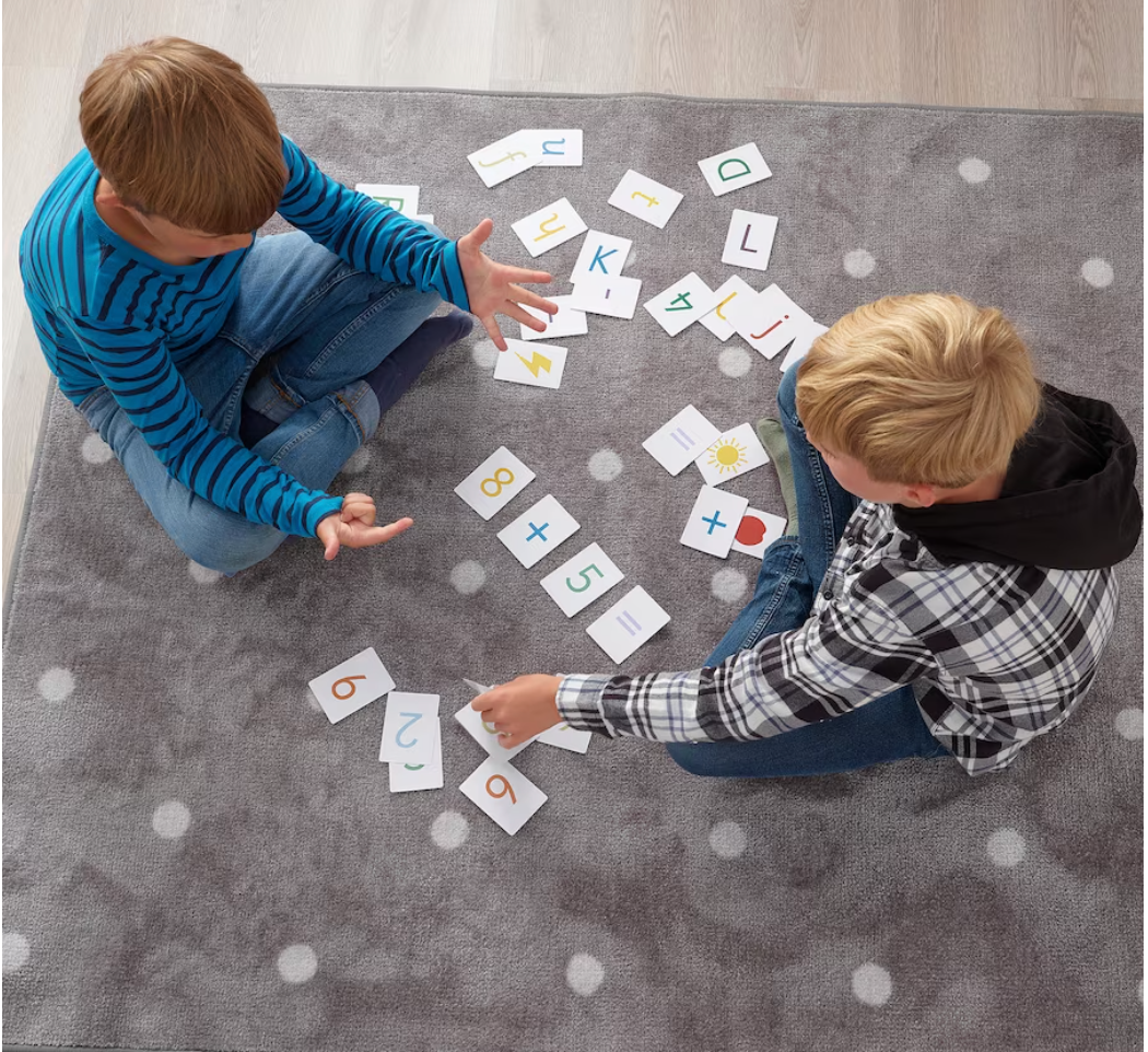 UNDERHÅLLA. Cartas + letras, números, signos