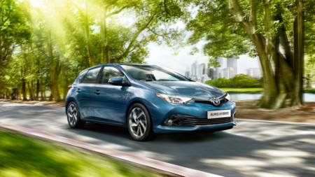 Seis falsos mitos sobre los coches híbridos