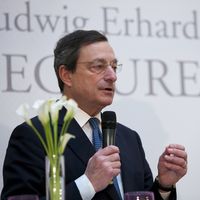 Draghi avisa: los Estados son los que tienen que sacar el helicóptero