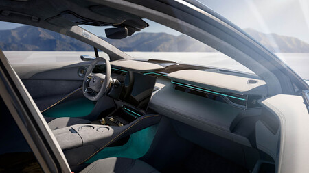 Lotus Eletre interior