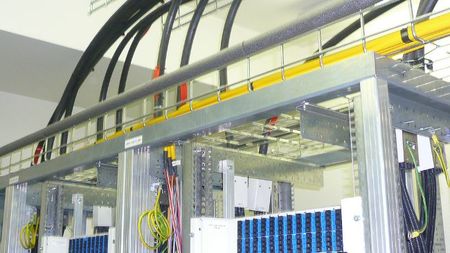 Desciende el número de líneas móviles pero aumenta la banda ancha y el despliegue de fibra