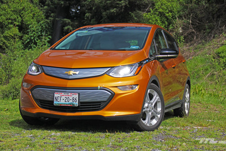 Manejamos el Chevrolet Bolt EV: un 'hoy' en el futuro eléctrico de los autos