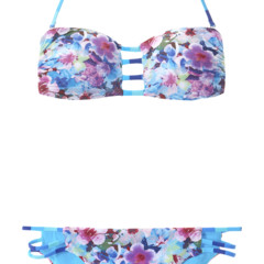 Foto 3 de 9 de la galería rita-ora-sube-la-temperatura-con-la-campana-de-bano-de-tezenis-1 en Trendencias