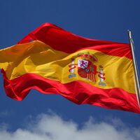 Más impuestos, más trabajadores públicos y tipos más altos: un cocktail explosivo para España