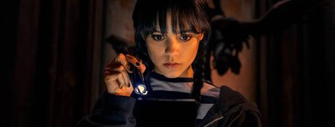 'Miércoles' sigue siendo un icono juvenil, pero a costa de traicionar lo que hacía única a su protagonista. Echo de menos al bicho raro de las películas 