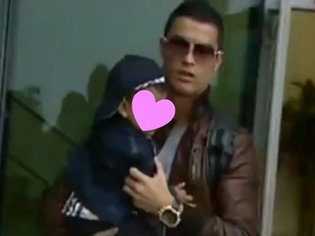 Cristiano Ronaldo en modo Papichulo