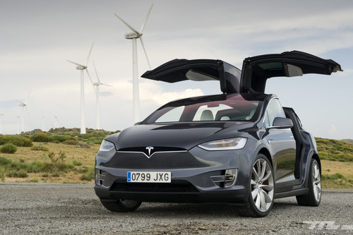 Probamos el Tesla Model X P100D, porque ya no hace falta gasolina para ponerse a 100 km/h en 3,1 segundos