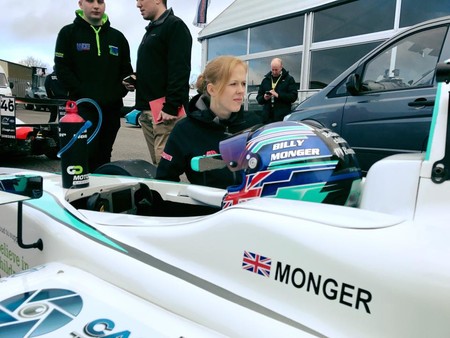 Un poco de esperanza: Billy Monger despertó del coma y ya piensa en embragues en el volante