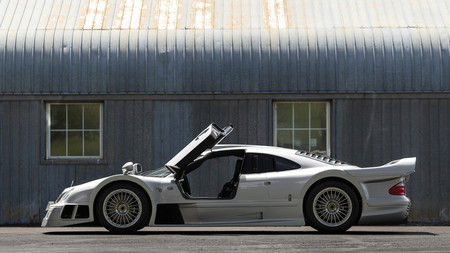 Mercedes-Benz CLK GTR