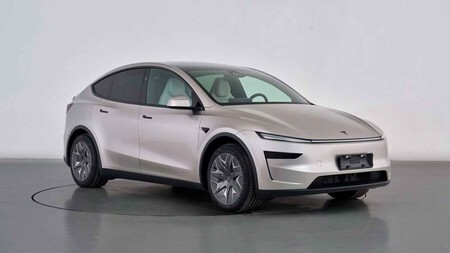 Tesla Model Y L 2025