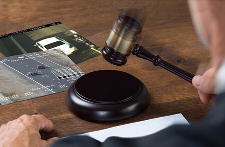 La Dgt Aprueba El Uso De Intercomunicadores Haciendolos Legales 006