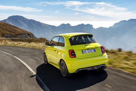 New Abarth 500e 33