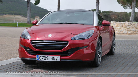 Peugeot RCZ 2013 frontal