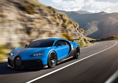 Bugatti Chiron Pur Sport, el nuevo hiperdeportivo de 69 MPD con el que podrás disfrutar al máximo las curvas