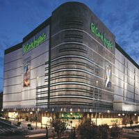 El Corte Inglés está agotando en sus rebajas las zapatillas New Balance que combinan con todo al 52% de descuento