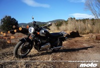 Prueba clásica Triumph Bonneville T-100, fin de trayecto, (IV)