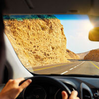 La DGT dice que puedes ahorrar hasta 500 euros en gasolina al año con sus consejos, pero no todos tienen sentido