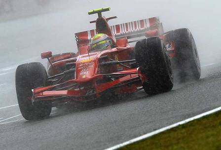 Felipe Massa, el líder...de los trompos