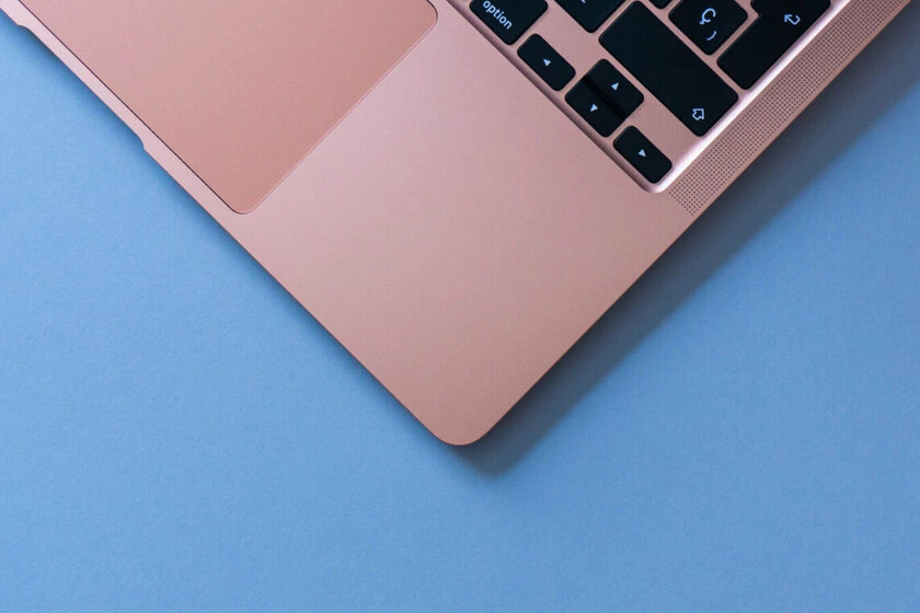 Reacondicionado, pero casi como nuevo: así es el MacBook que se puede comprar por menos de 610 euros