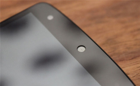Cuidado: la cámara de tu smartphone Android podría estar espiándote