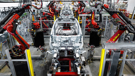 Tesla Gigafactoria 16