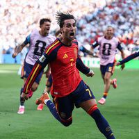 Ni Ferrari ni Lamborghini: Ferrán Torres, el héroe que ha dado a España su segundo Mundial, conduce un CUPRA