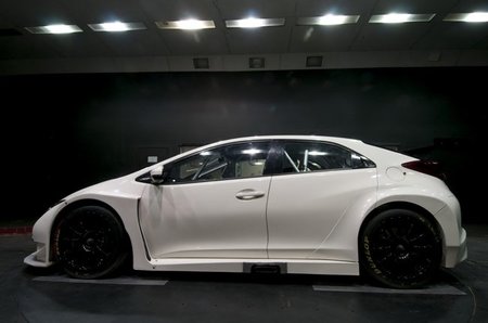 honda-civic-btcc-2012-3.jpg