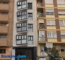 Apartamentos Doctor Clara con capacidad para 4 personas.
