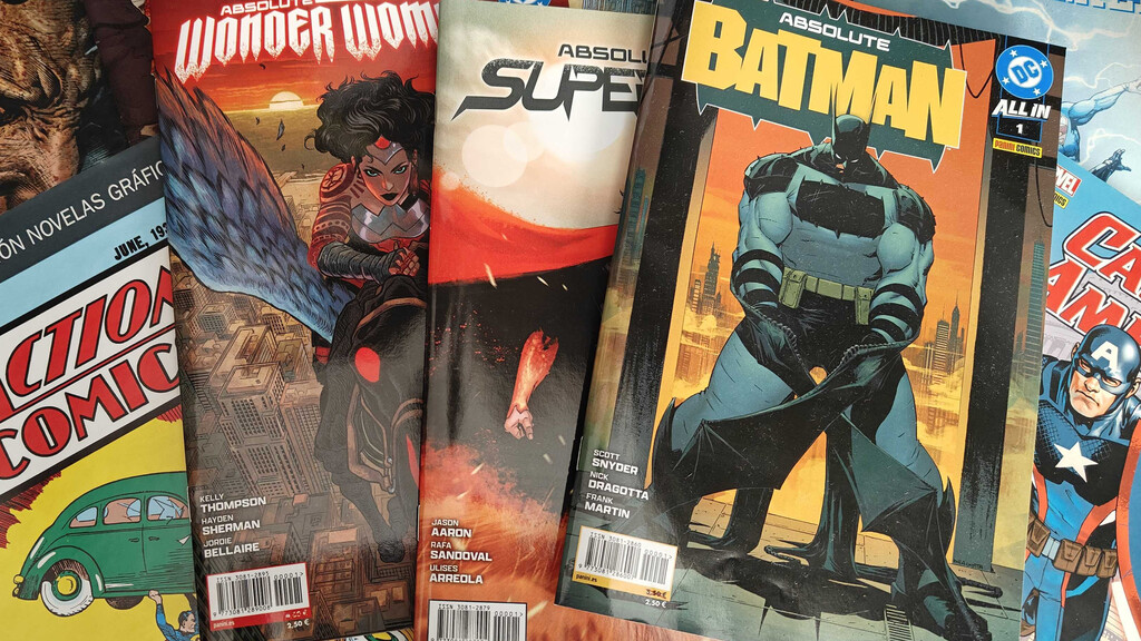 He vuelto a comprar cómics en formato grapa y ahora tengo un dilema: ¿cómo guardarlos sin que acaben totalmente destrozados? He vuelto a comprar cómics en formato grapa y ahora tengo un dilema: ¿cómo guardarlos sin que acaben totalmente destrozados?