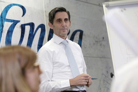 Álvarez-Pallete, presidente de Telefónica, cree que las empresas tecnológicas pagarán a las personas por usar sus datos