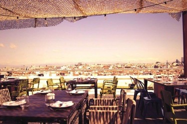 Tartan Roof nos acerca al cielo de Madrid desde la azotea del Círculo de Bellas Artes